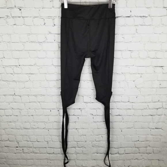 Tie-up cropped high waist athletic yoga leggings - Picture 6 of 6